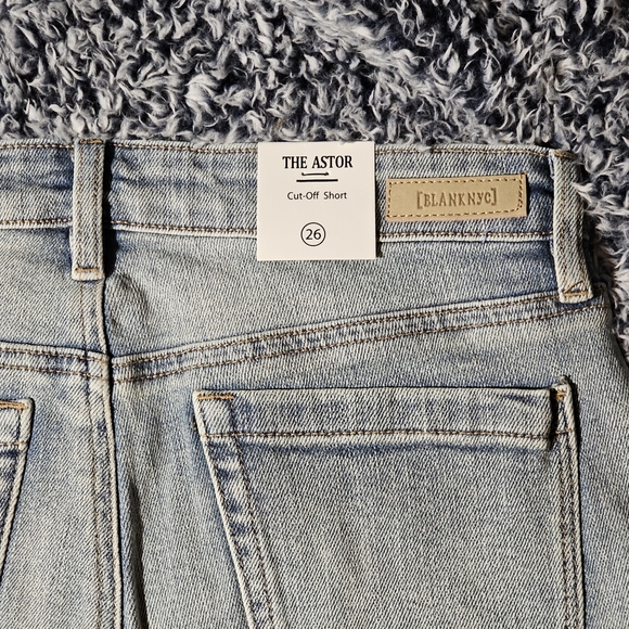 NEW Blank NYC The Astor Cut-Off Short size 26 - Picture 10 of 10